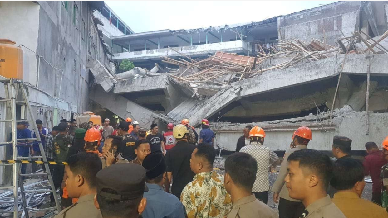 Bangunan Mushala Pondok Pesantren Al Khoziny di Kecamatan Buduran, Sidoarjo, Jawa Timur ambruk pada Senin (29/9/2025)