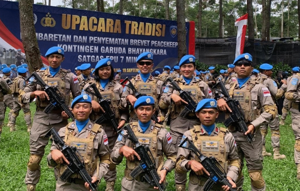 Delapan personel Polda Bali yang dikirim ke pasukan perdamaian PBB. (Foto: Humas Polri)
