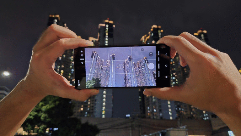 Dengan kamera 200MP dan teknologi terbaru, Galaxy Z Fold7 menghadirkan pengalaman memotret layaknya perangkat profesional dalam genggaman