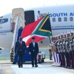 Presiden Republik Afrika Selatan Matamela Cyril Ramaphosa tiba di Pangkalan TNI AU Halim Perdanakusuma, Jakarta, pada Rabu pagi, 22 Oktober 2025, sekitar pukul 07.40 WIB.