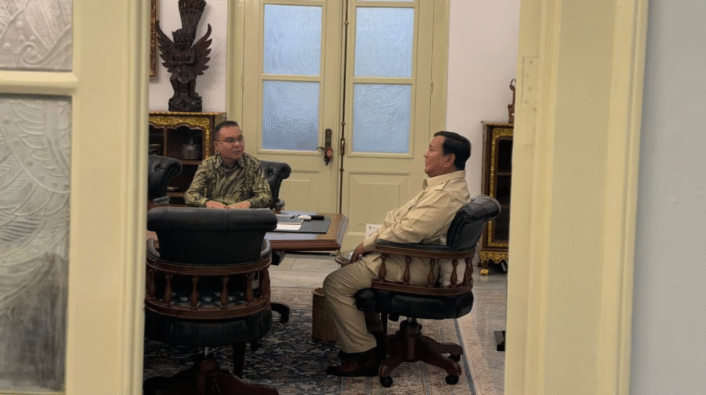 Presiden Prabowo Subianto menerima kunjungan Wakil Ketua DPR RI Sufmi Dasco Ahmad di Istana Merdeka, Jakarta, pada Kamis, 20 November 2025. Foto: BPMI Setpres/Istimewa