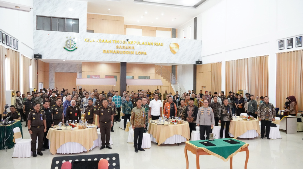 Kejati dan Pemprov Kepri Sepakat Terapkan Pidana Kerja Sosial Mulai 2026