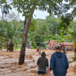 Kondisi banjir yang melanda wilayah Kabupaten Padang Sidempuan, Provinsi Sumatera Utara pada Selasa (25/11).