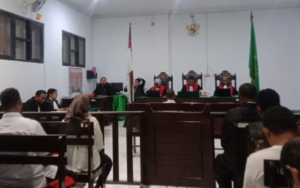 Sidang kasus persetubuhan anak di bawah umur dilaksanakan di ruang sidang Pengadilan Negeri (PN) Ambon.
