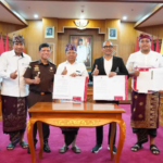 penandatanganan Berita Acara Serah Terima Kerja Sama Pemanfaatan Tanah di Gedung Kertasabha, Denpasar, Kamis (11/12).