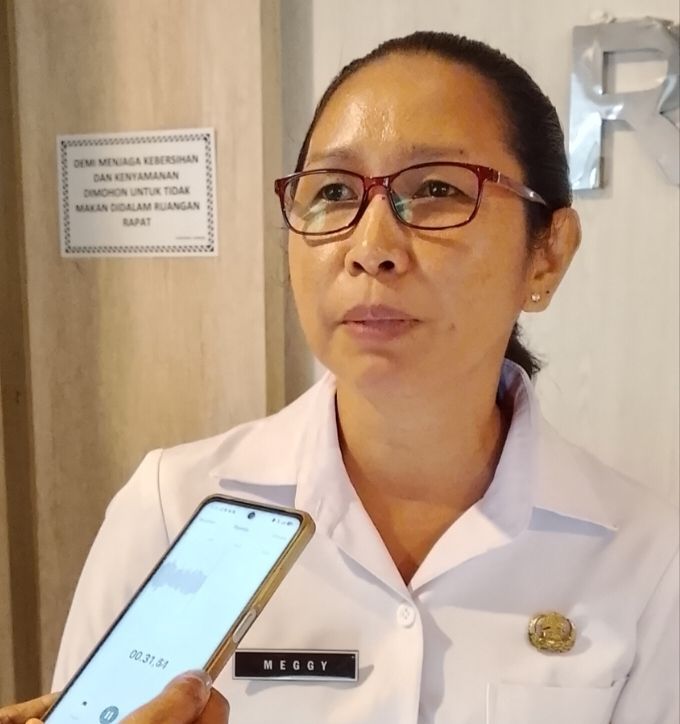 Kepala-Dinas-Pemberdayaan-Perempuan-Perlindungan-Anak-Masyarakat-dan-Desa-P3AMD-Kota-Ambon-Meggy-Martje-Lekatompessy