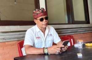 Pengamat komunikasi publik yang juga Ketua SMSI Provinsi Bali, Emanuel Dewata Oja.