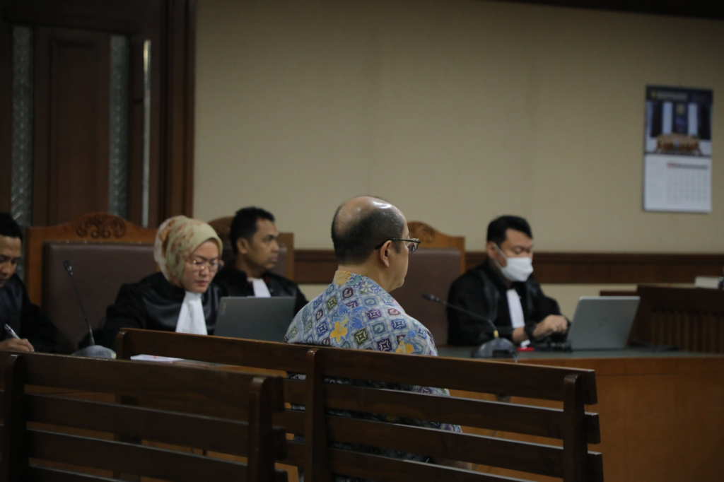 Tim Jaksa Penuntut Umum (JPU) menyatakan pikir-pikir atas putusan Majelis Hakim Pengadilan Tindak Pidana Korupsi (Tipikor) Jakarta Pusat terhadap terdakwa kasus korupsi Jiwasraya, Isa Rachmatarwata.