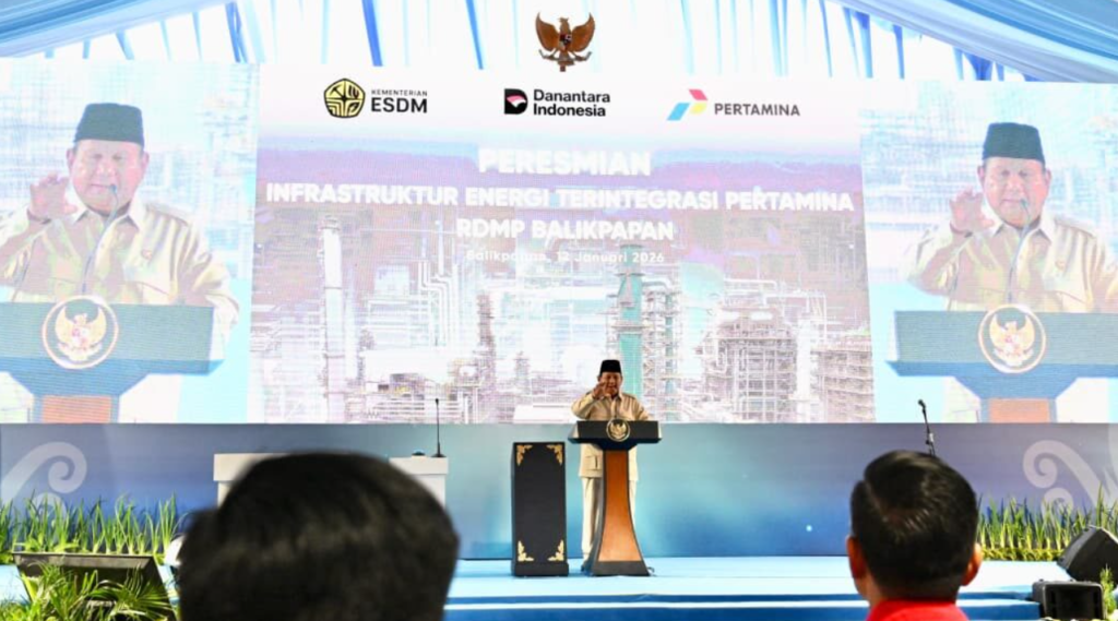 Presiden Prabowo Subianto meresmikan infrastruktur energi terintegrasi Pertamina Refinery Development Master Plan (RDMP) Balikpapan dalam acara yang digelar di Kantor Besar PT Pertamina (Persero) Refinery Unit V, Kota Balikpapan, Provinsi Kalimantan Timur, pada Senin, 12 Januari 2026.