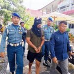 Tersangka saat diamankan