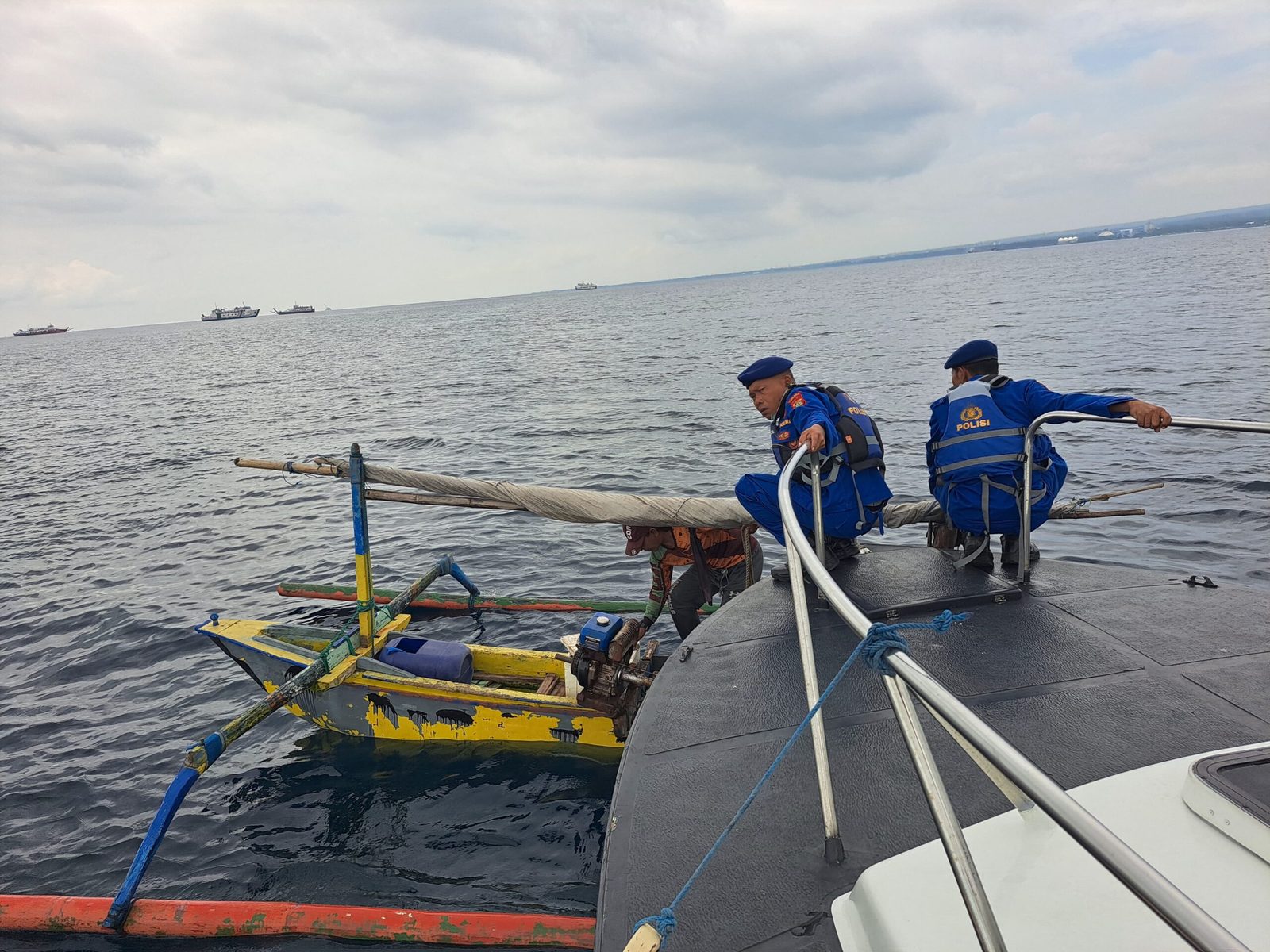 Satpolairud Jembrana gencar patroli serta memperketat pengawasan pada perairan Selat Bali, Senin (1/2/2026)