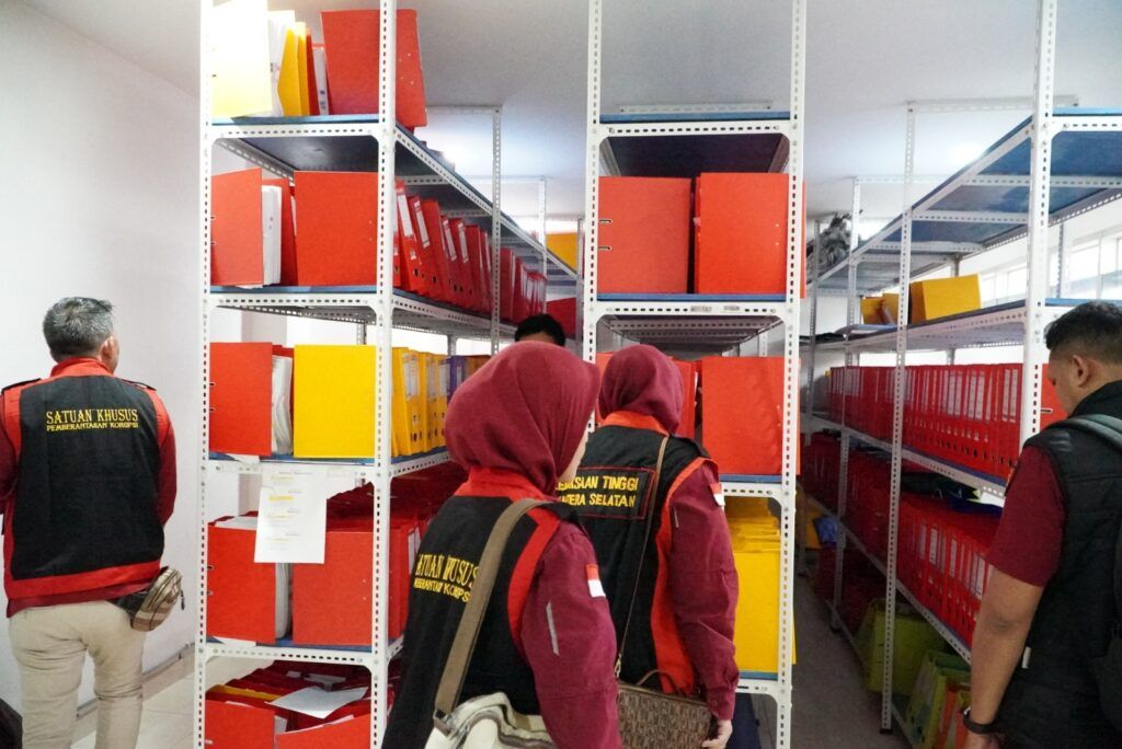 Kejati Sumsel Geledah Rumah Direktur PT KMM dan Kantor Jamkrindo