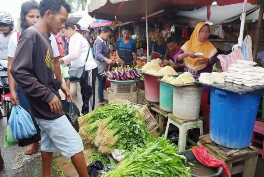 Situasi di Pasar Batu Merah Ambon.