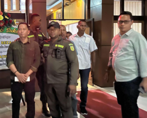 Mantan Kepala BRI Unit Tiakur berinisial KB, ditahan oleh Jaksa Penyidik Pidsus Kejari MBD.