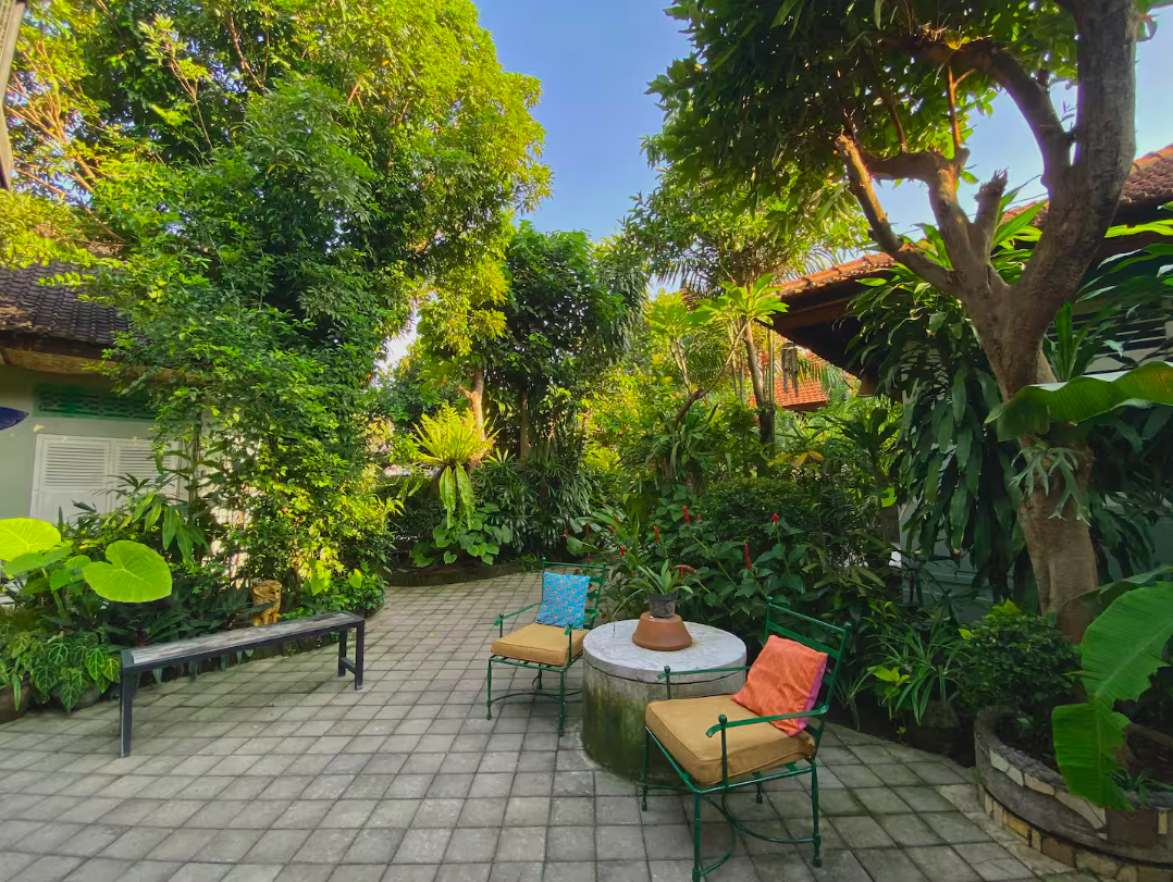 Tropical Barn Escape: Sleeps 6 milik Irene Vania di Bali