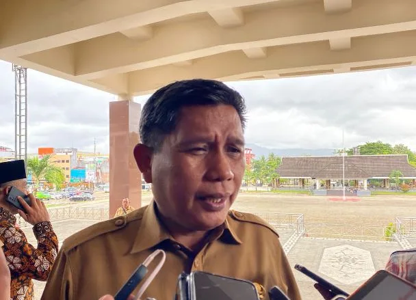 Walikota Ambon, Drs. Bodewin M Wattimena, M.Si.