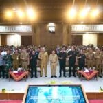 Bupati Wayan Adi Arnawa didampingi Wabup Bagus Alit Sucipta saat membuka Musrenbang RKPD Semesta Berencana Kabupaten Badung Tahun 2027 di Ruang Pertemuan Kertha Gosana, Puspem Badung, Senin (30/3).