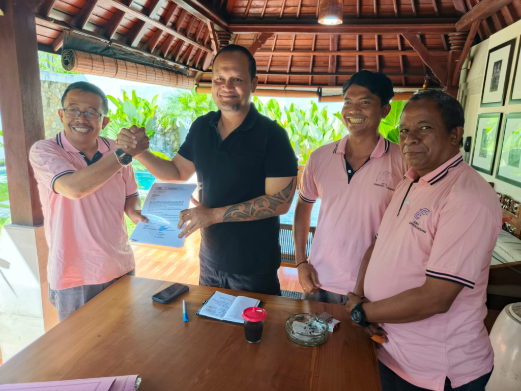 Wabup Bagus Alit Sucipta menerima audiensi SMSI Kabupaten Badung yang akan menggelar literasi bertajuk Digitalisasi di Sektor Pembayaran, di kediaman bilangan Dalung, Senin (30/3/2026).