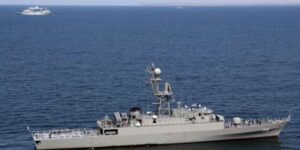 Kapal Selam AS Tenggelamkan Kapal Perang Iran di Samudera Hindia