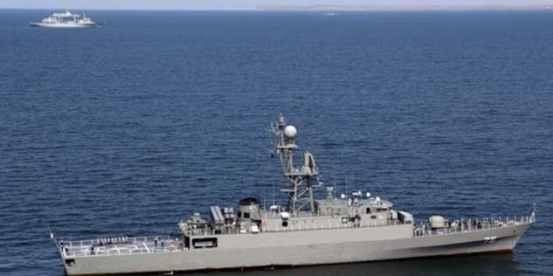 Kapal Selam AS Tenggelamkan Kapal Perang Iran di Samudera Hindia