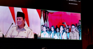 Presiden Prabowo Subianto melakukan dialog langsung dengan para kepala daerah, aparat, dan masyarakat dari berbagai wilayah melalui konferensi video dari kediaman pribadinya di Hambalang, Bogor, Jawa Barat, pada Senin, 9 Maret 2026.
