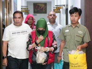 Tim Tangkap Buronan (Tabur) Kejaksaan Tinggi (Kejati) Maluku, berhasil menangkap seorang buronan kasus Narkotika, Fadila Marasabessy.