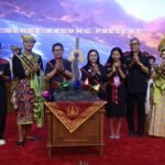 Bupati Wayan Adi Arnawa didampingi Nyonya Rasniathi Adi Arnawa menghadiri puncak acara GEMARAYA Kabupaten Badung Season 3 Tahun 2026 di Gedung Kertha Gosana, Puspem Badung Minggu (26/4).