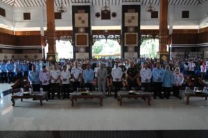 Jaksa Agung Muda Intelijen (Jamintel) Reda Manthovani mengawal Program Makan Bergizi Gratis (MBG) dalam kegiatan sinergitas tugas pengawasan dan evaluasi pemenuhan gizi nasional di wilayah Kabupaten Tuban dan Bojonegoro, Jawa Timur, Rabu (1/4/2026).