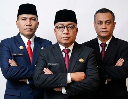 Tiga orang kandidat yang masuk dalam bursa seleksi Sekkot Ambon antara lain: Robby Sapulette, Steven Dominggus dan Apries Gaspersz.
