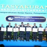 Bupati Wayan Adi Arnawa saat menandatangani Nota Kesepahaman di Kampus Poltek IMPAS Tangerang, Banten, Senin (27/4).