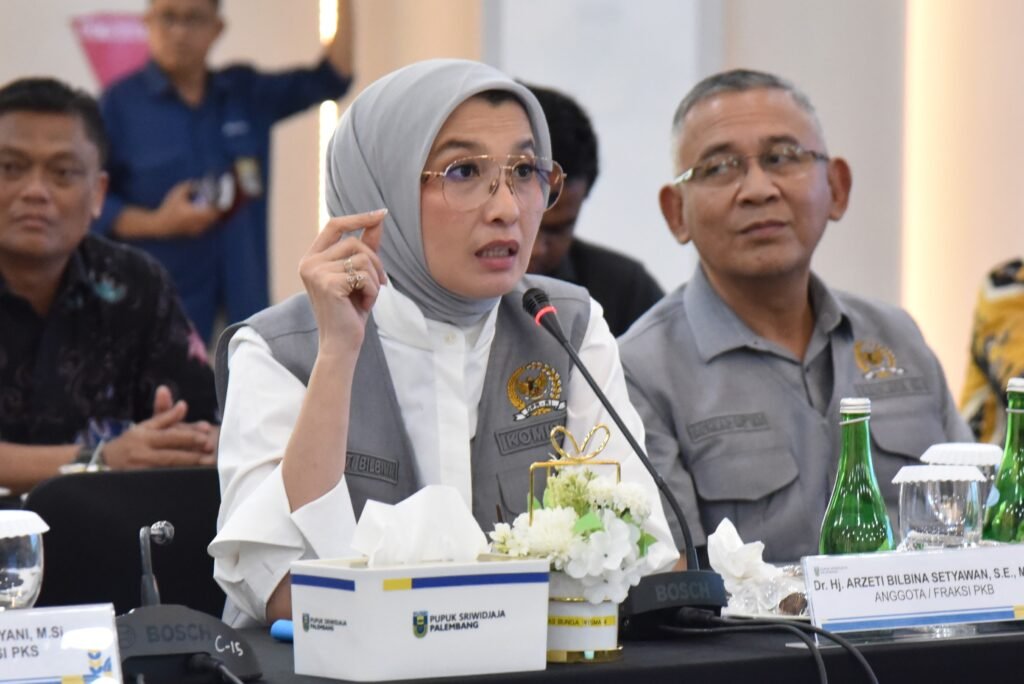 Anggota Komisi IX DPR RI, Arzeti Bilbina, saat melakukan Kunjungan Kerja Spesifik (Kunspek) ke Kota Palembang, Sumatera Selatan, Jumat (17/4/2026).