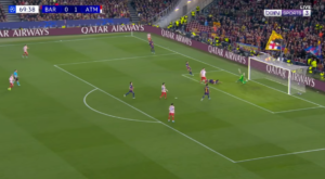 Momen krusial saat Atlético Madrid menghantam FC Barcelona di jantung Camp Nou! Serangan cepat berujung gol yang membuat publik tuan rumah terdiam—pertahanan Barca runtuh, dan Atletico tampil tanpa ampun!