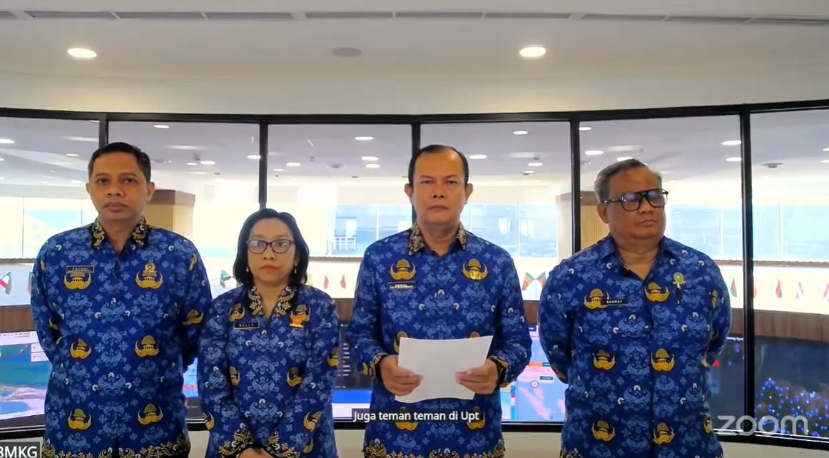 Konferensi Pers Update Peringatan Dini Tsunami Dampak Gempabumi M7.6 di Perairan Sulut