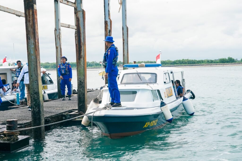 ITDC Perkuat Keamanan Perairan The Nusa Dua, Serahkan Sarana Patroli ke Satpolairud