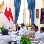 Presiden Prabowo Subianto memimpin rapat terbatas bersama sejumlah menteri Kabinet Merah Putih di Istana Merdeka, Jakarta, pada Selasa, 7 April 2026.