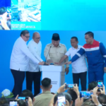 Presiden Republik Indonesia Prabowo Subianto menghadiri peletakan batu pertama (groundbreaking) 13 proyek hilirisasi tahap II yang dipusatkan di Cilacap, Rabu (29/4).