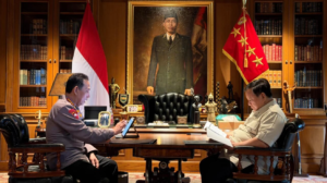 Presiden Prabowo Subianto memanggil Kepala Kepolisian Negara Republik Indonesia (Kapolri) Listyo Sigit Prabowo di kediaman pribadinya di Hambalang, Kabupaten Bogor, Jawa Barat, pada Jumat, 24 April 2026.
