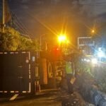 Kecelakaan lalu lintas tunggal terjadi di Jalan Gatot Subroto Timur, tepatnya di depan Azmi Gypsum KM 6, Desa Kesiman Kertalangu, Denpasar Timur, Minggu (5/4/2026) sekitar pukul 23.30 Wita.