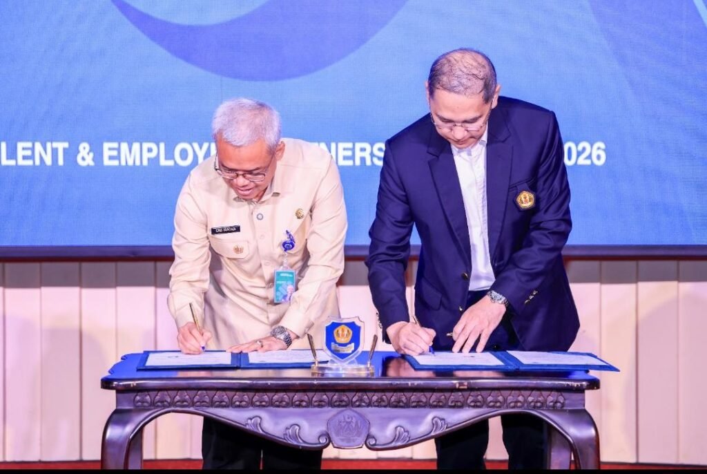 Penandatanganan Kesepahaman Bersama pada kegiatan Employer Meeting Unpad Talent & Employer Partnership Summit 2026 di Jatinangor, Sumedang, Jawa Barat, Senin (18/5/2026).