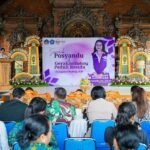 Ketua Tim Pembina Posyandu Kabupaten Badung, Nyonya Rasniathi Adi Arnawa membuka Semarak Posyandu Kabupaten Badung Tahun 2026 di Banjar Kembangsari, Desa Blahkiuh, Kecamatan Abiansemal, Selasa (19/5).