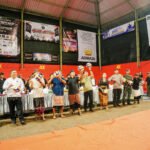 Bupati Wayan Adi Arnawa secara resmi membuka Turnamen Bola Voli Porum Cup IV di Banjar Umahanyar, Desa Darmasaba, Kecamatan Abiansemal, Senin (4/5).