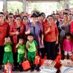 Bunda Rai Sanjaya Salurkan Bantuan dan Edukasi Pengelolaan Sampah di Selemadeg