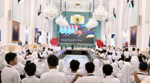 Siswa-siswi SMPN 4 dan SMPN 94 Jakarta Pusat mengikuti kegiatan Istana untuk Anak Sekolah pada Selasa, 19 Mei 2026 di Istana Kepresidenan, Jakarta.