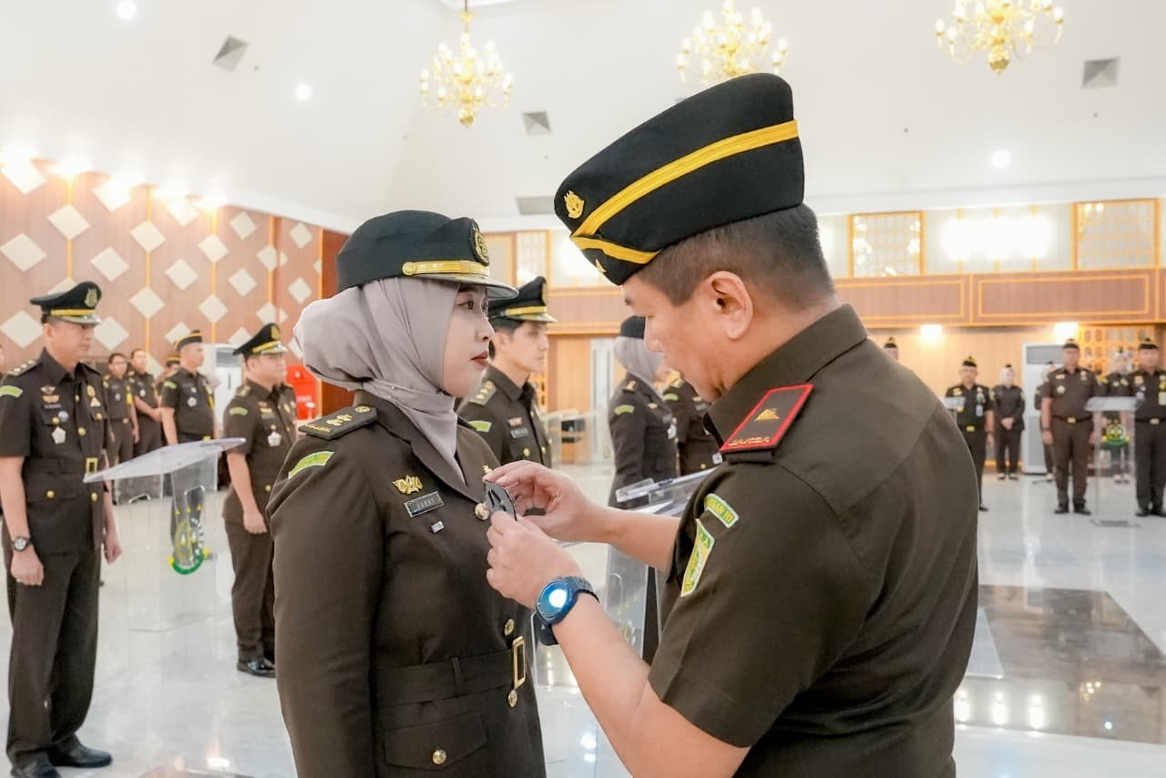Pelantikan pejabat eselon III dan IV digelar di lingkungan Kejaksaan Tinggi Sumatera Selatan pada Senin (25/5/2026).
