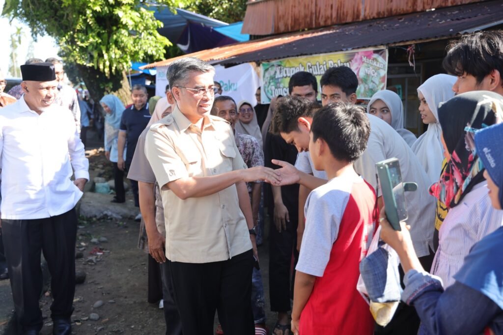 Menaker Yassierli usai meresmikan sumur bor di Masjid Raya Balai Gadang, Kota Padang, Sumatera Barat, Kamis (14/5/2026).