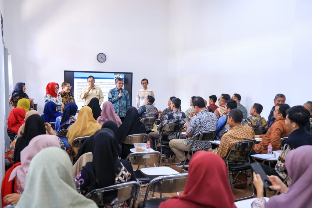 Manaker Yassierli saat membuka Talent & Innovation Hub Activation Series bertema From Talent to Market di Balai Pelatihan Vokasi dan Produktivitas (BPVP) Bandung Barat, Jawa Barat, Minggu (10/5/2026).