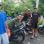 Petugas kebersihan di Kota Ambon mogok kerja, akibat gaji mereka Terlambat dibayar.