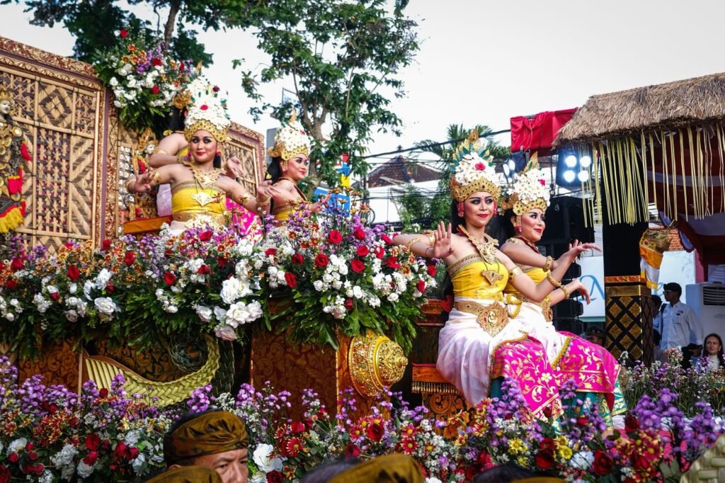 Pekan Kesenian Bali (PKB) 2026 yang resmi dibuka di Monumen Perjuangan Rakyat Bali, Niti Mandala, Denpasar, Sabtu (13/6).