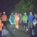 Tim SAR Selamatkan 13 Pendaki di Gunung Simalopu, Tiga Kritis Hipotermia dan Cedera