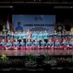Ketua TP. PKK Kabupaten Badung, Nyonya Rasniathi Adi Arnawa didampingi Sekretaris I, Nyonya Yunita Alit Sucipta hadir menyaksikan perwakilan Kabupaten Badung dalam Lomba Paduan Suara di Gedung Ksirarnawa Art Centre, Kamis (2/7).
